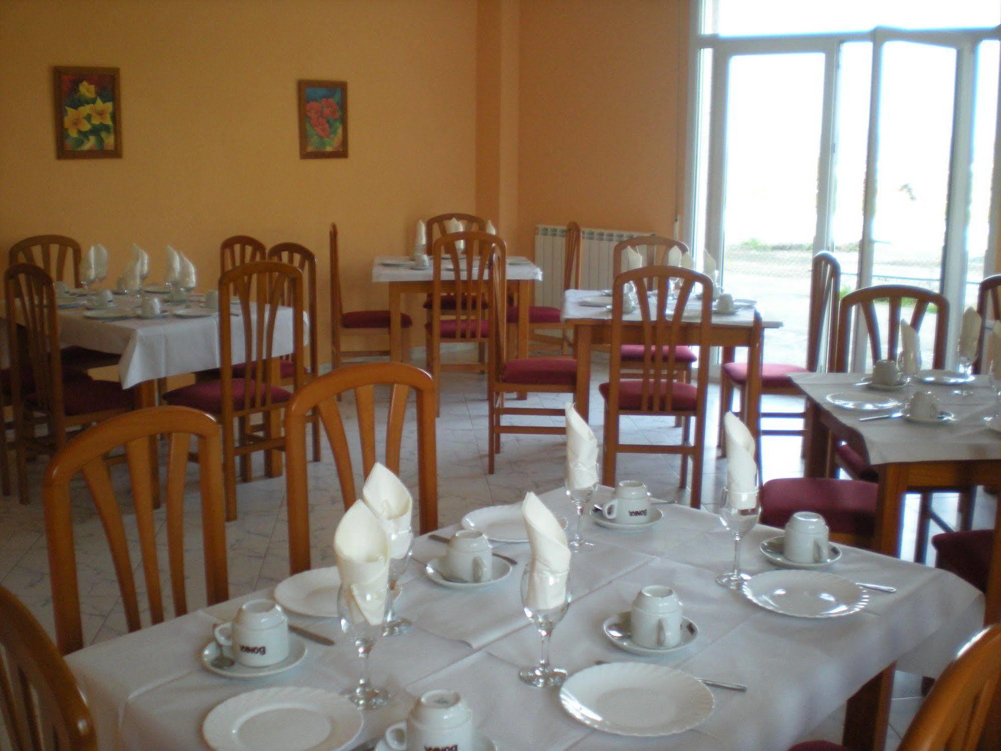 Hotel Chamuinas Sanxenxo Exterior photo